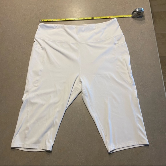 Baleaf women’s 3XL white leggings with pockets - Picture 1 of 9